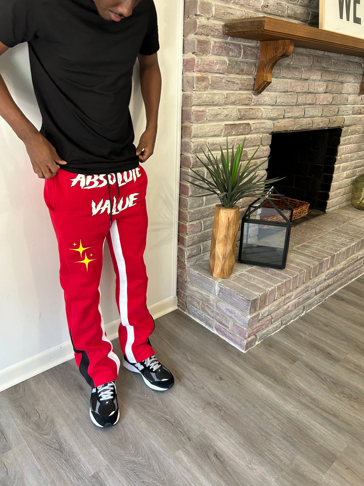 AV Flare Sweatpants (RED)